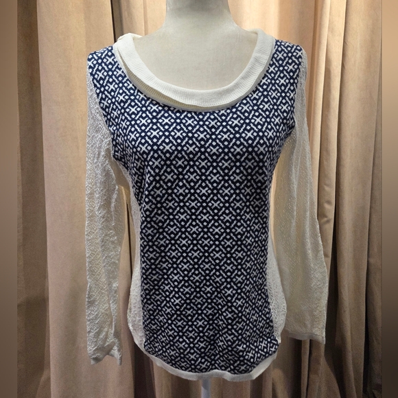 Blue Willi's Patterened Sweater - Picture 3 of 11